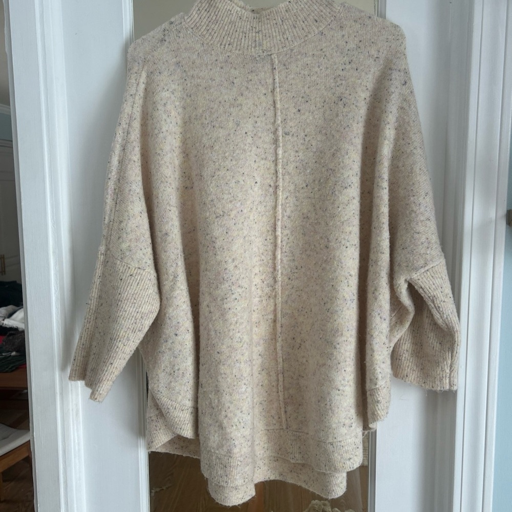 Loft  Cozy Cream Speckled Women's Sweater Medium